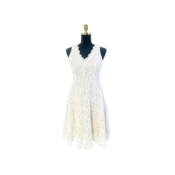 Soprano White Lace Overlay Sleeveless Sheath Dress - Small - Picture 1 of 9